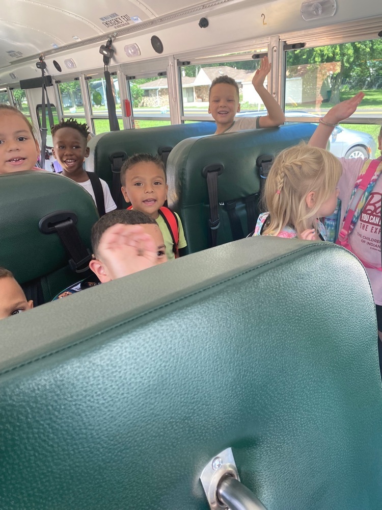 Kids on the bus 