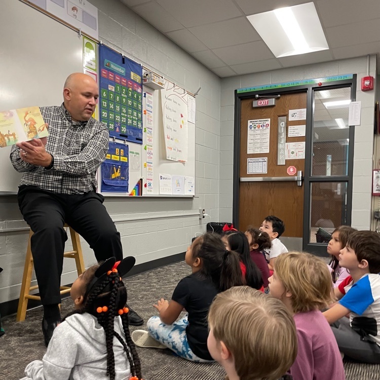 Mr Funston in Kinder